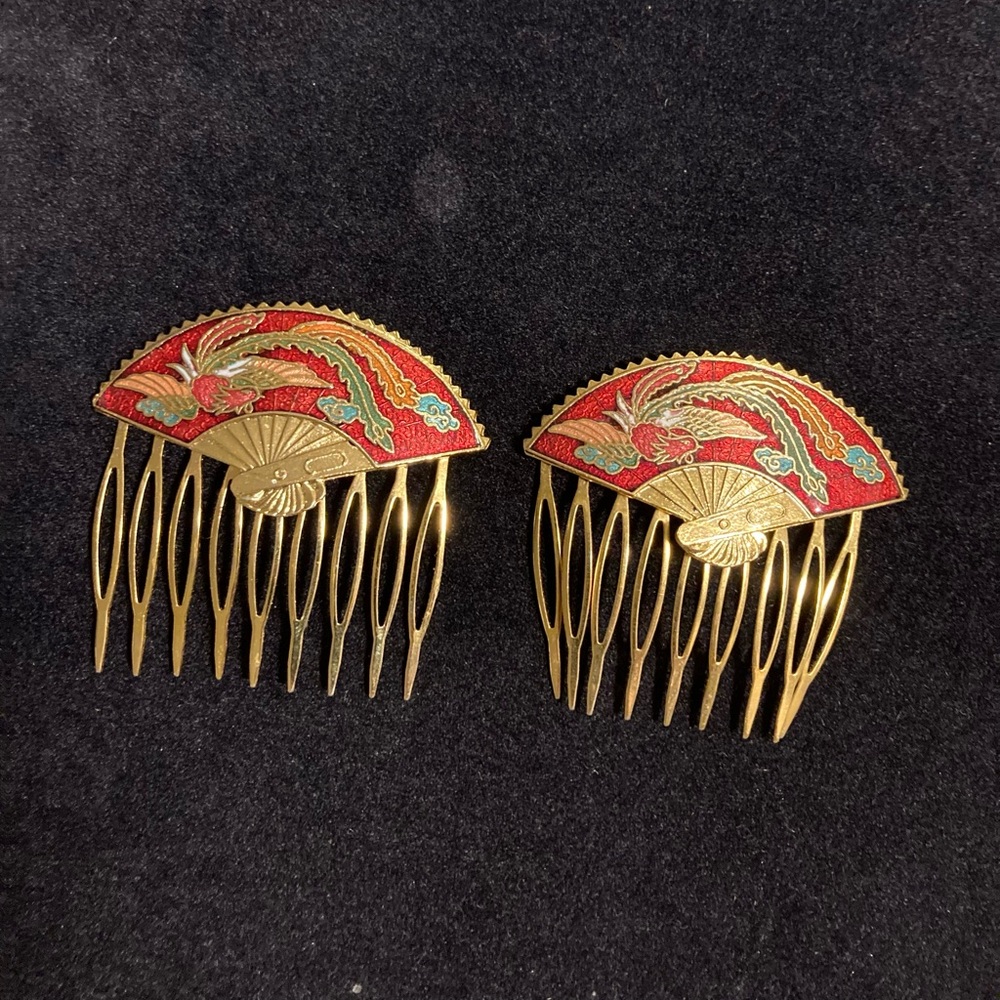 Vintage Cloisonné hair combs. Asian botancle design. Red background